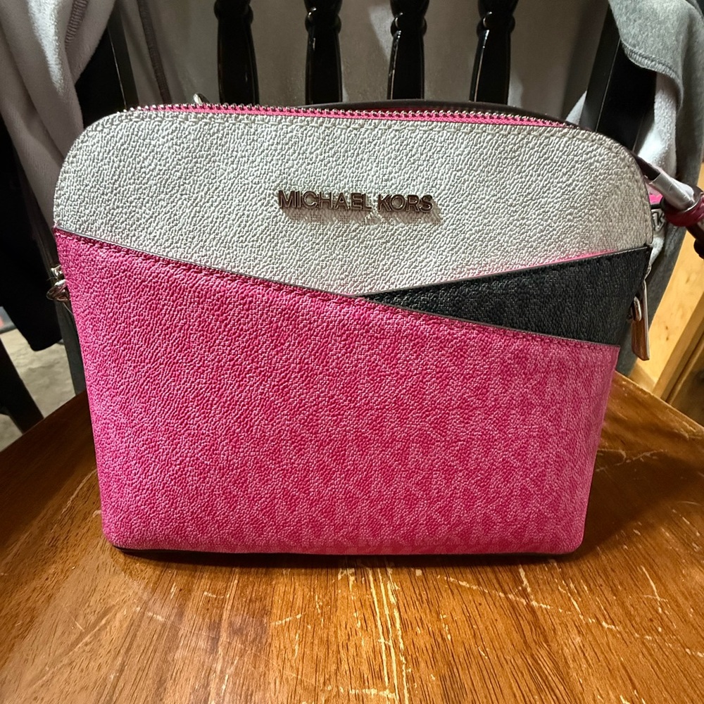Michael Kors Pink and Black Crossbody Bag with Chain Strap - Picture 6 of 6